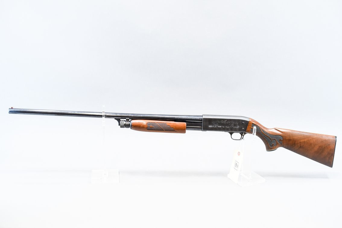 (R) Ithaca Model 37 Featherlight 12 Gauge Shotgun