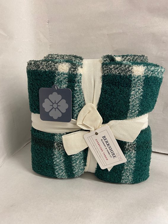 (2x Bid)Berkshire 60"x70" Throw Blanket