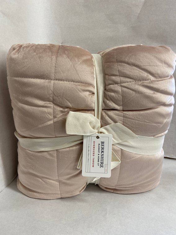 (4x Bid)Berkshire 60"x80" Throw Blanket