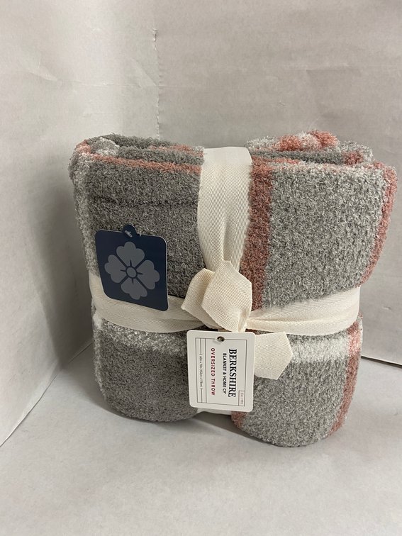 (4x Bid)Berkshire 60"x70" Throw Blanket