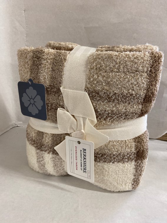 (8x Bid)Berkshire 60"x70" Throw Blanket