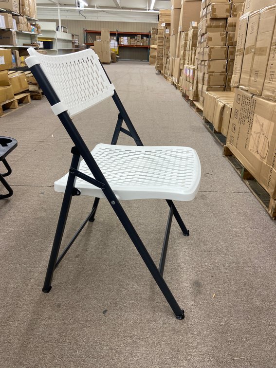 (8x Bid)Ergonomic Plastic Folding Chair