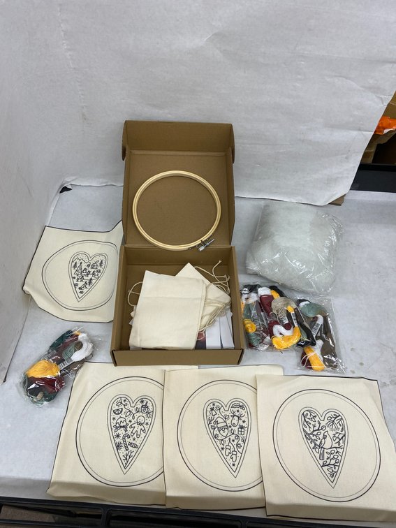 (4x Bid)DIY Christmas Ornament Kit