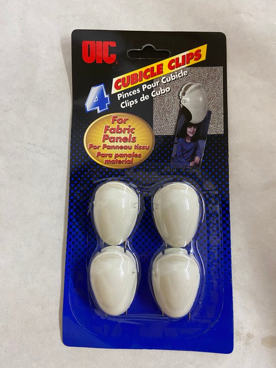 (816x Bid)OIC 4pc Cubicle Clip