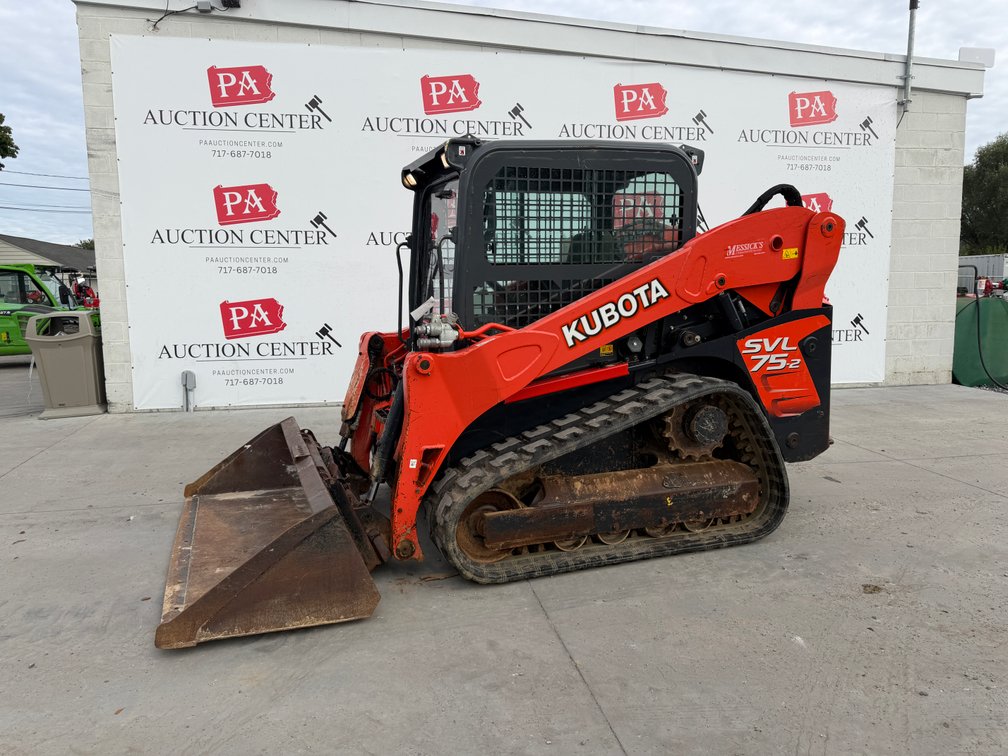 Kubota SVL75-2 Track Skid loader