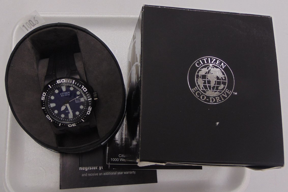 Citizen Eco-Drive WR 200 Mens Watch, Like-New in box with Instruction Manual.