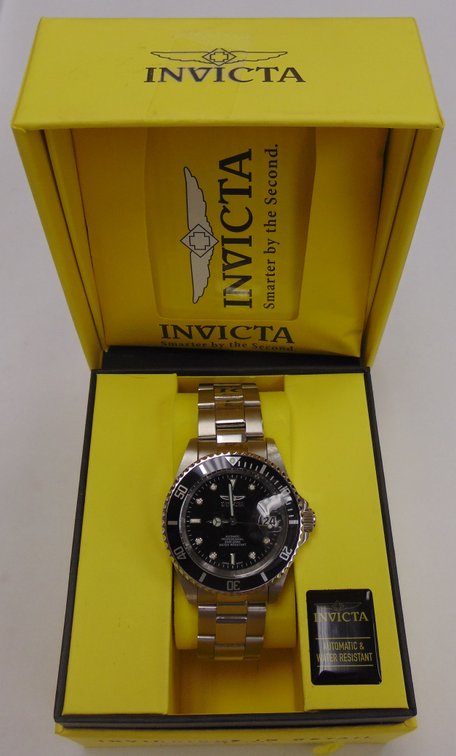 Invicta Pro Diver 89260B in original snap-case.