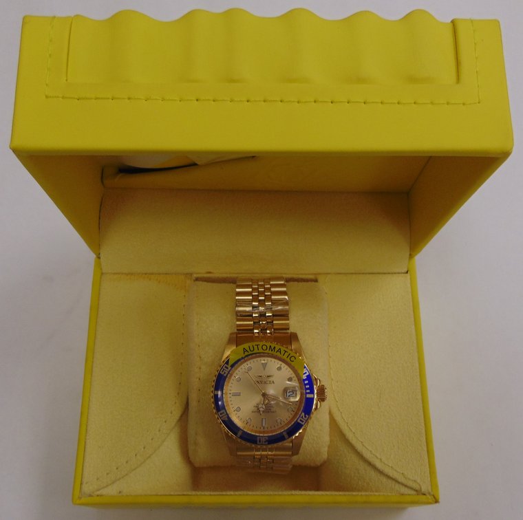 Invicta Pro Diver Model 29185 Watch in original snap-case.