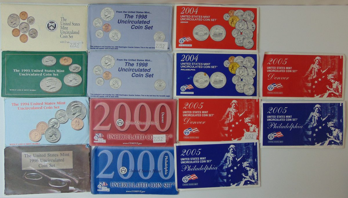 (10) Uncirculated U.S. Sets: 1992-1994, 1996, (2) 1998, 2000, 2004, (2) 2005.