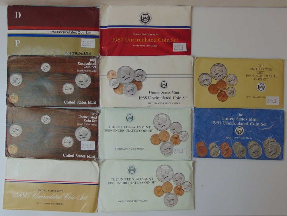 (10) Uncirculated U.S. Sets: 1984, (2) 1985, 1986, 1987, 1988, (2) 1989, 1990, 1991.