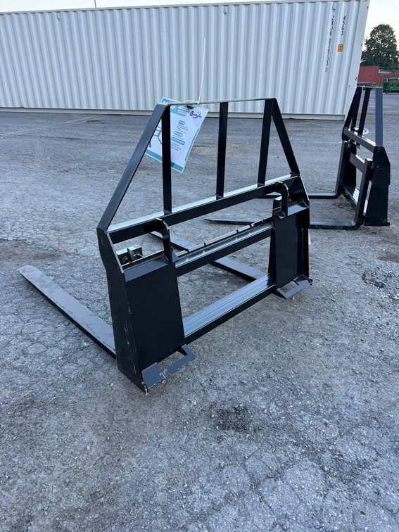 GF Industries Quick Attach Pallet Forks