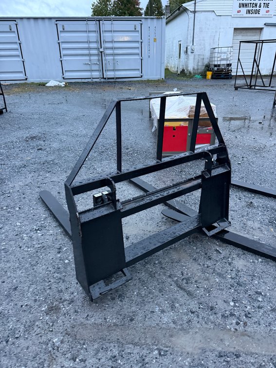 GF Industries Quick Attach Pallet Forks