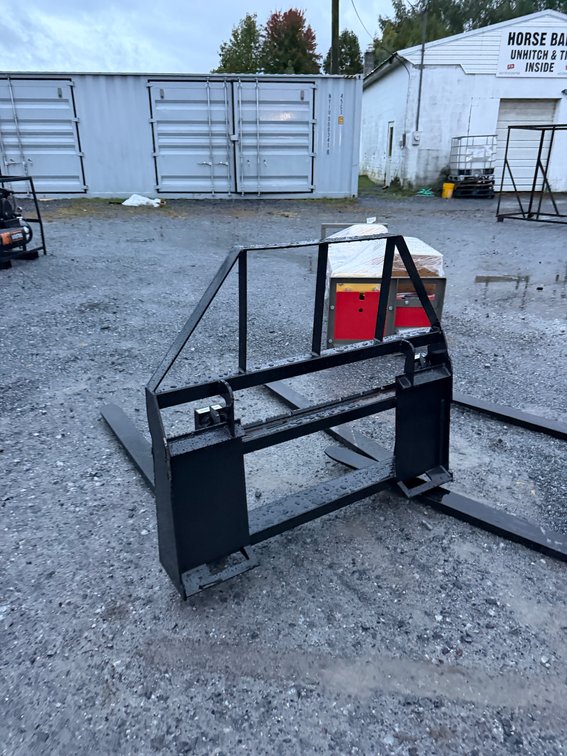 GF Industries Quick Attach Pallet Forks