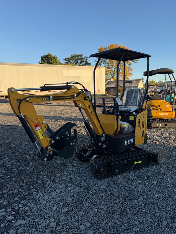 New CFG H13R Mini Excavator