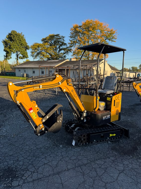 New CFG H13R Mini Excavator
