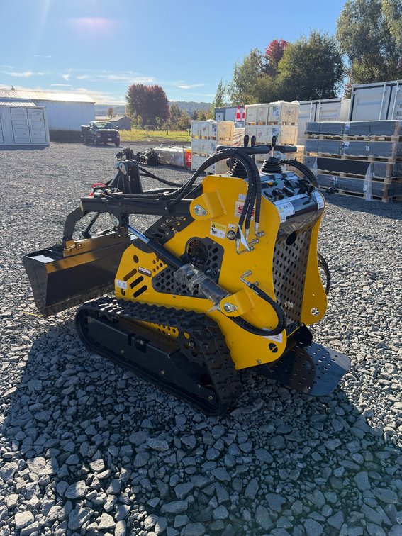 New SD LANCH SSL60 Mini Stand-On Skid Loader