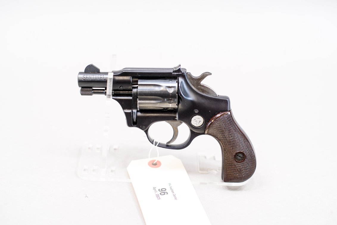 (CR) Hi-Standard Sentinel R-108 .22LR Revolver
