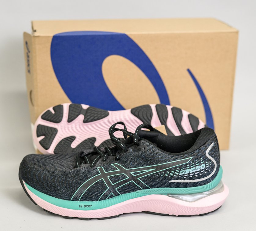 Asics Women's Gel-Cumulus 24 Sneakers - Size 9