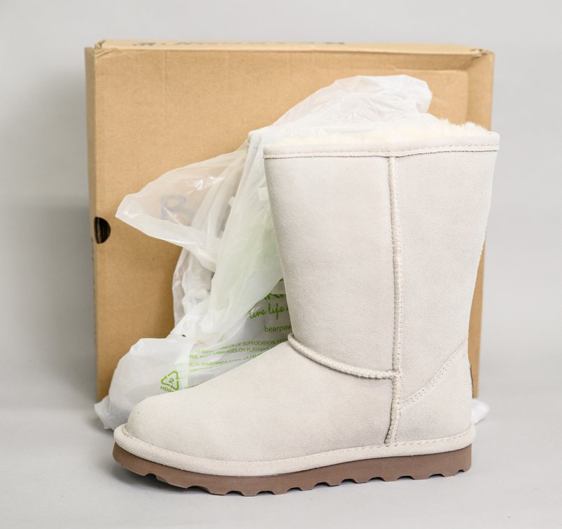Bearpaw Women's Elle Short Boots - Size 7