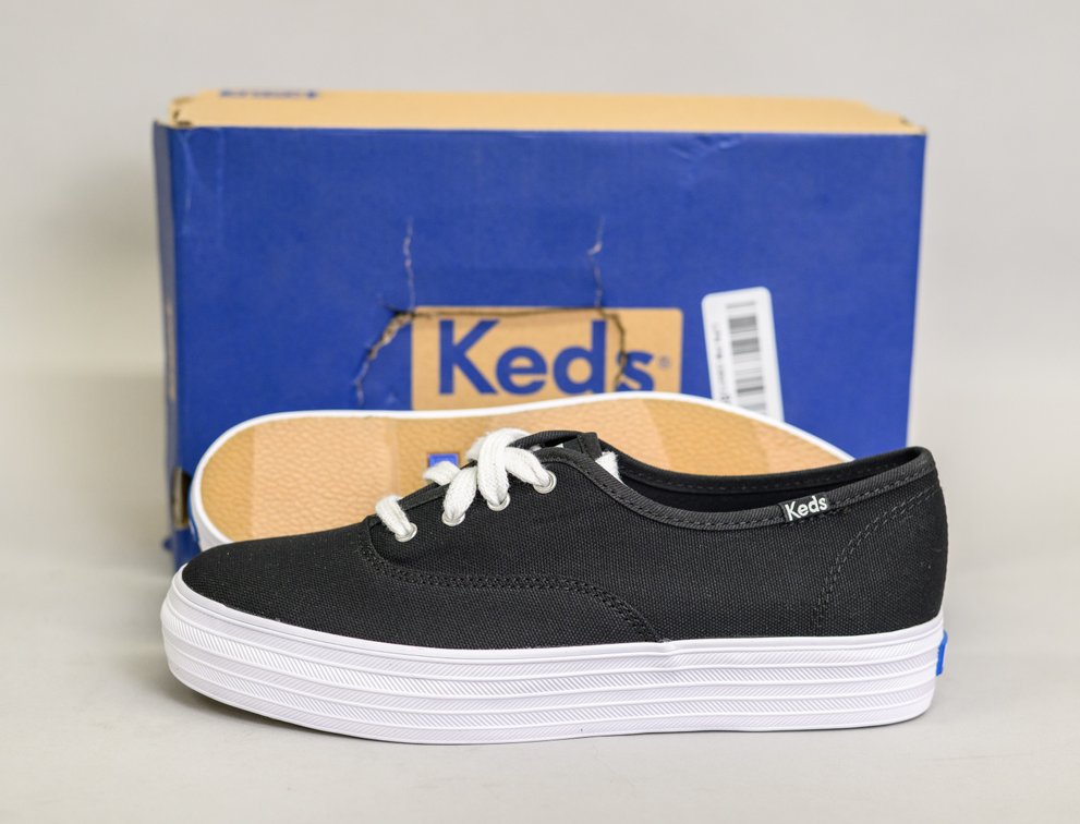 Keds Women's Shoes - Size 7.5