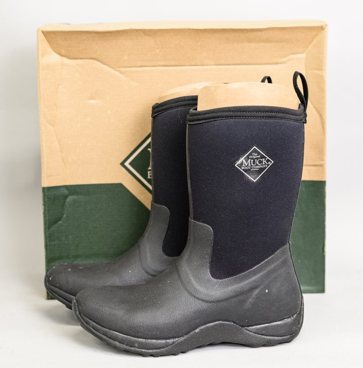 Muck Women's Winter Boots - Size 6