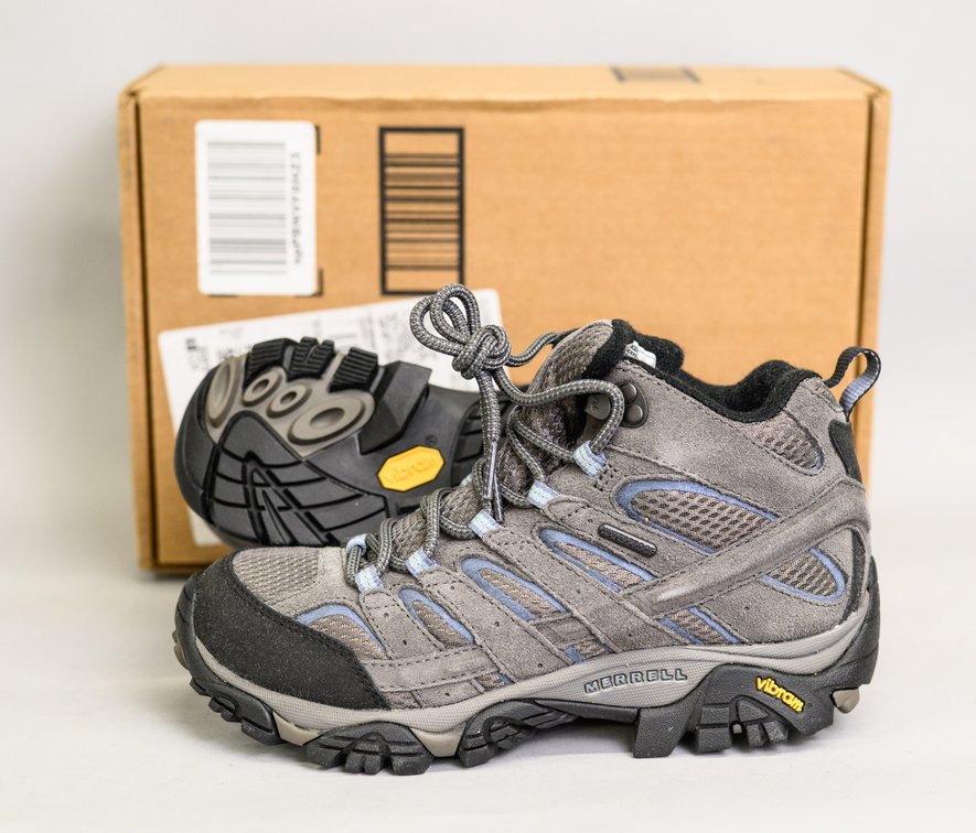Merrell Women's Moab 2 Mid Hiking Boots - Size 6.5