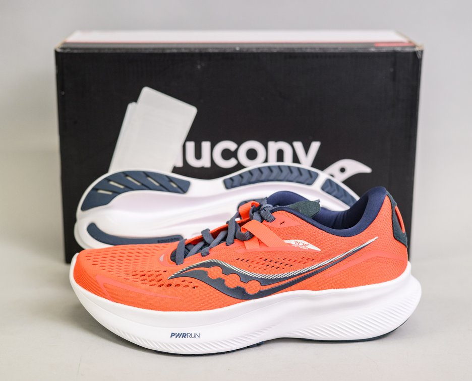 Saucony Women's Ride 15 Sneakers - Size 7