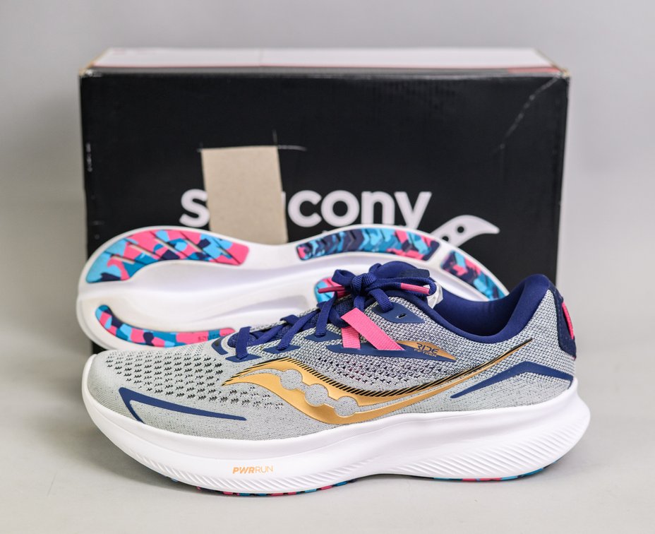 Saucony Women's Ride 15 Sneakers - Size 11