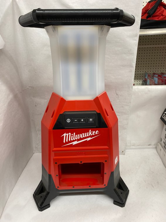 Milwaukee M18/4A Radius Site Light-Tool Only
