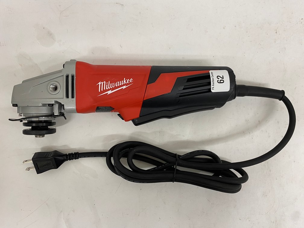 Milwaukee 13A 5" Grinder 