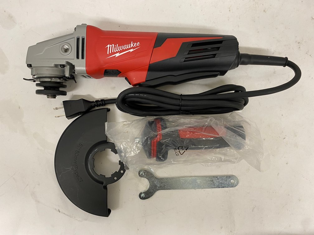Milwaukee 13A 6" Grinder 