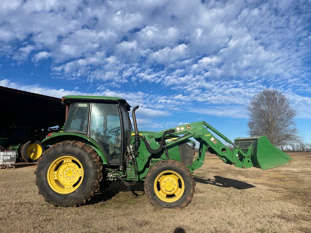 John Deere 5100E