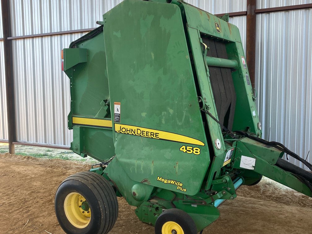John Deere 458 
