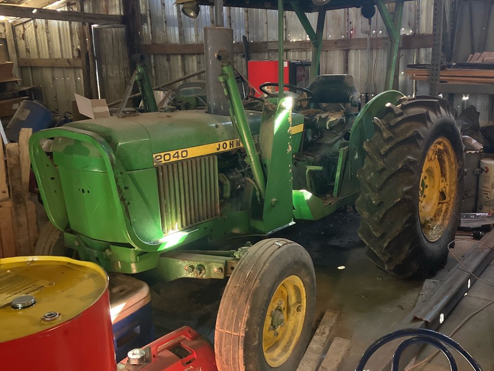 John Deere 2040