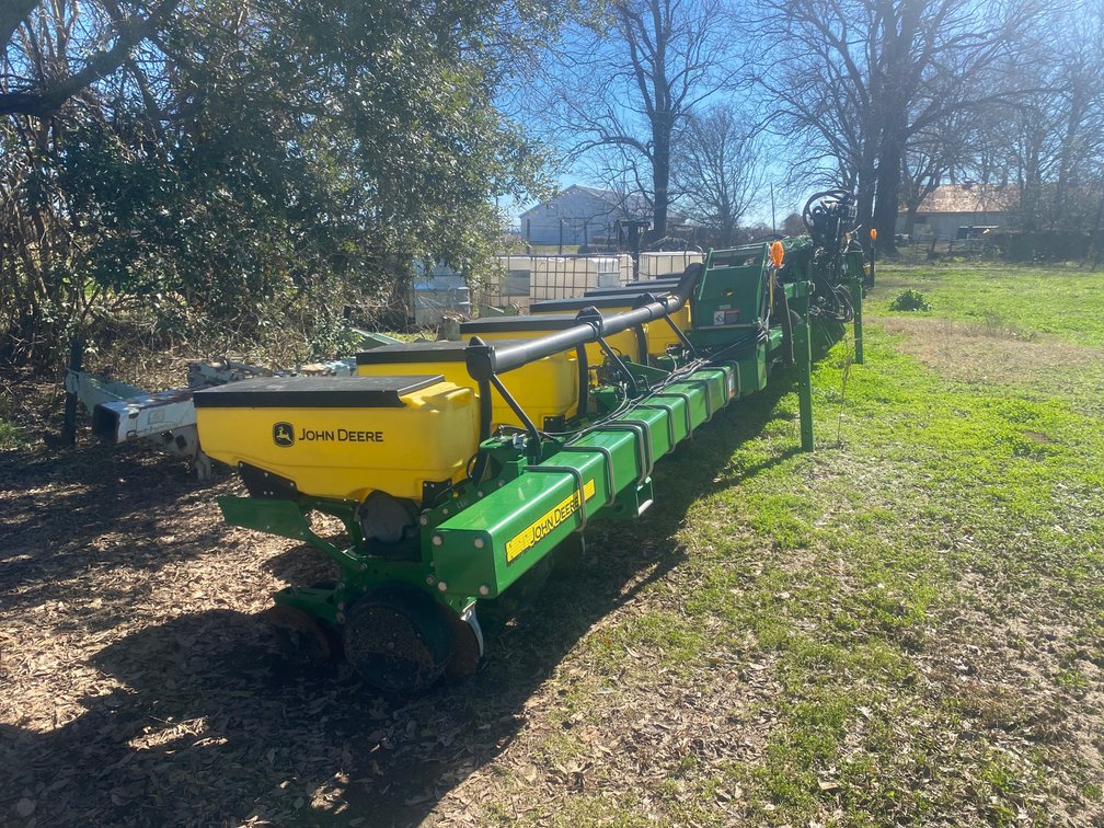 John Deere 1725