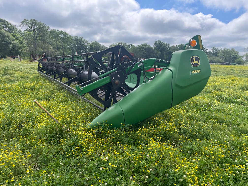 John Deere 630D