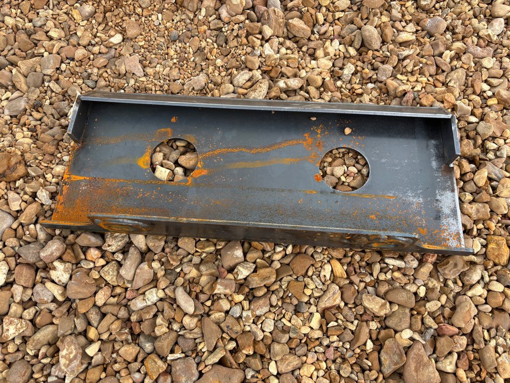 Dingo Skid steer mounting plate
