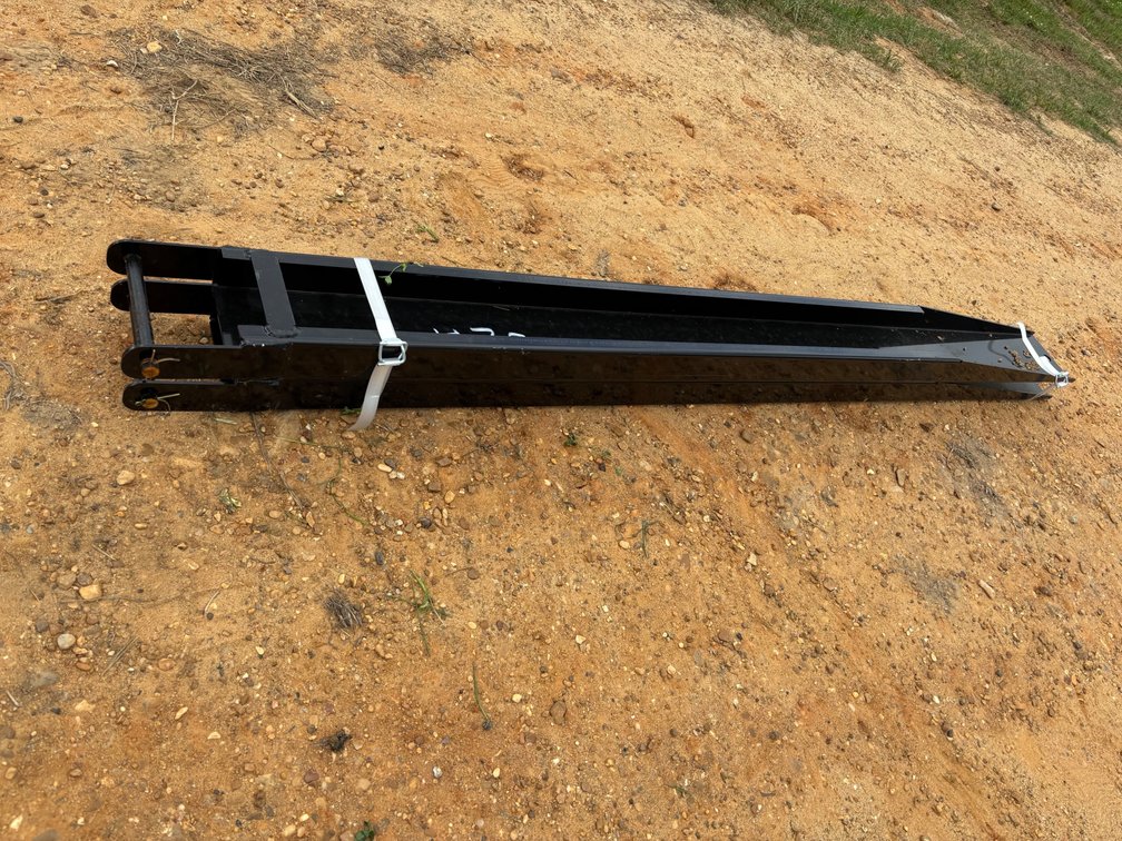Forklift extension rod