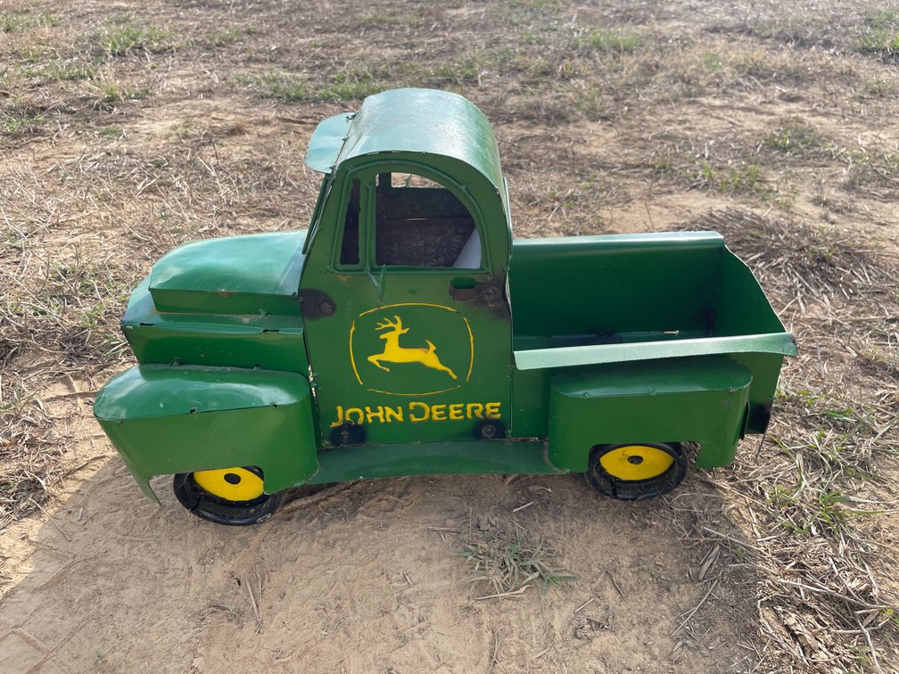 Decorative Metal Truck