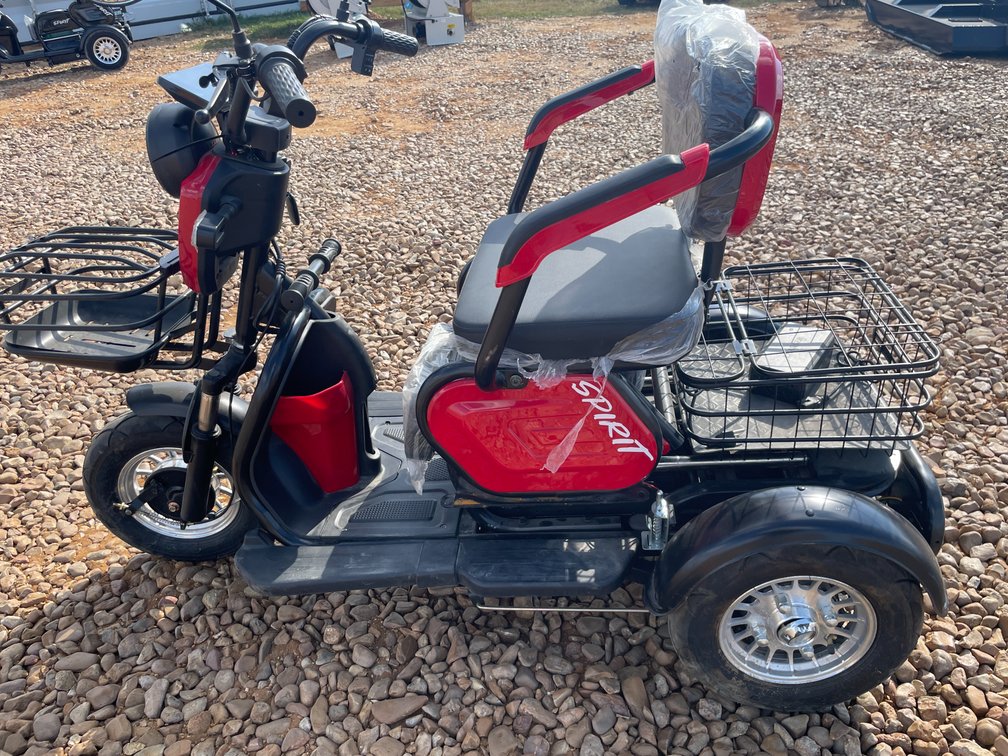 Electric tricycle