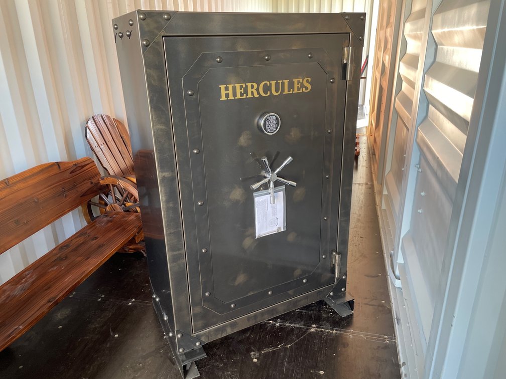 Hercules gun safe (large)
