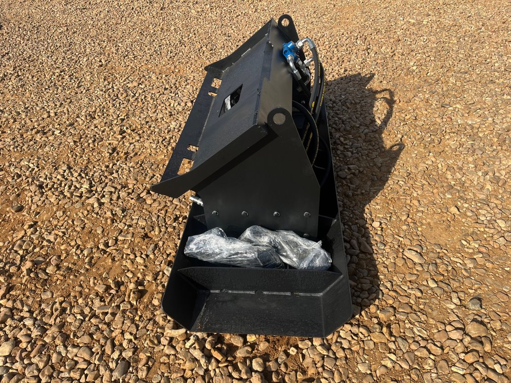 SKID STEER VIBRATING PLATE COMPACTOR
