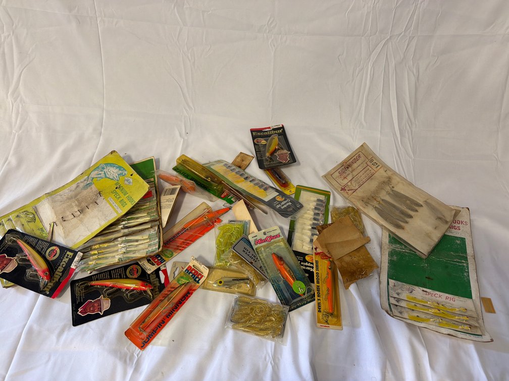 Assorted Vintage Packaged Fishing Lures, Speck Rigs & Saltwater Tackle