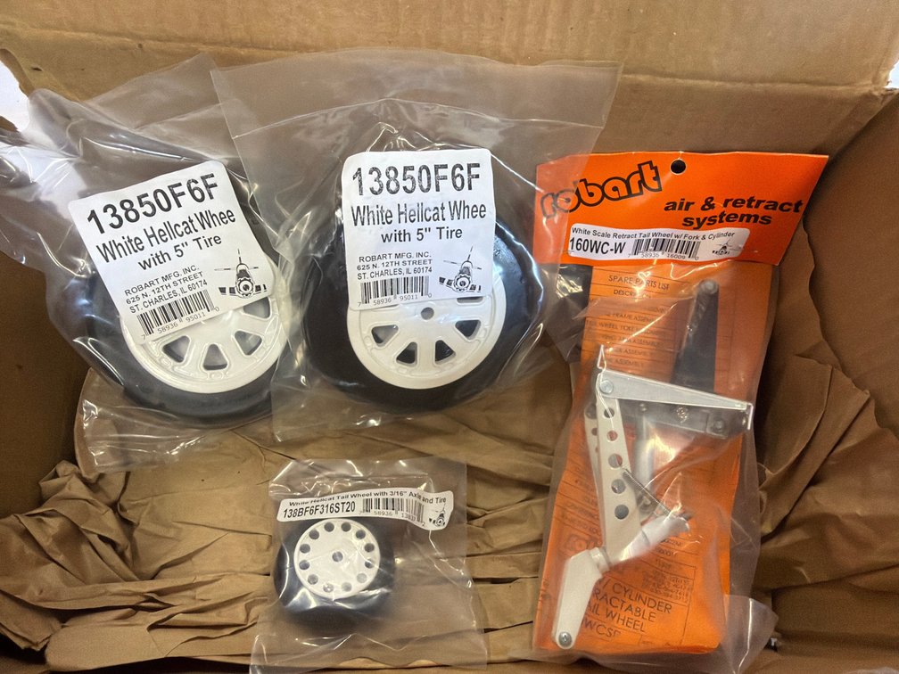 Robart 150-W Main Gear & Hellcat Scale Wheels Set