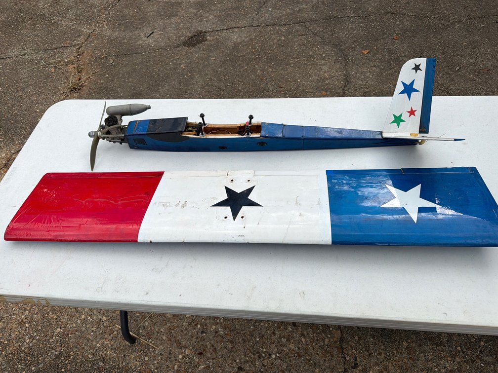 RC Airplane Fuselage with Nitro Engine & Wing Panel
