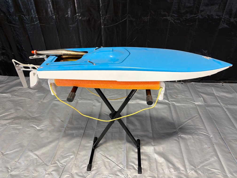 RC Speedboat