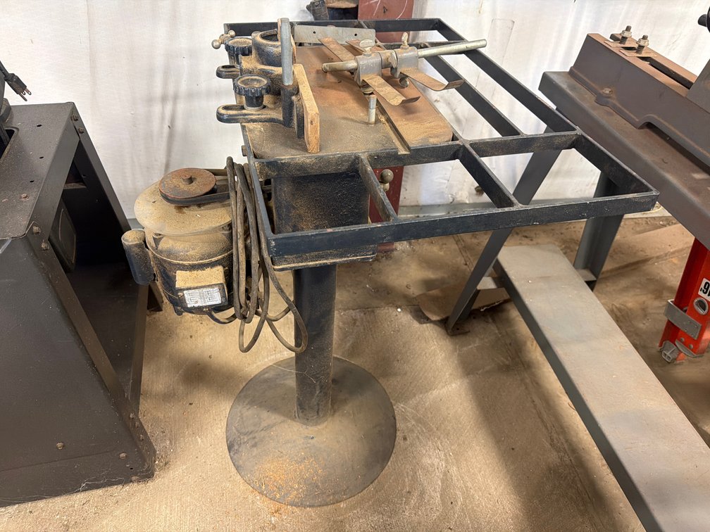 Pedestal-Mounted Woodworking Shaper with Atlas Motor
