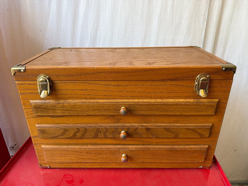 Felt-Lined Tool Chest & Futaba Receiver Lot