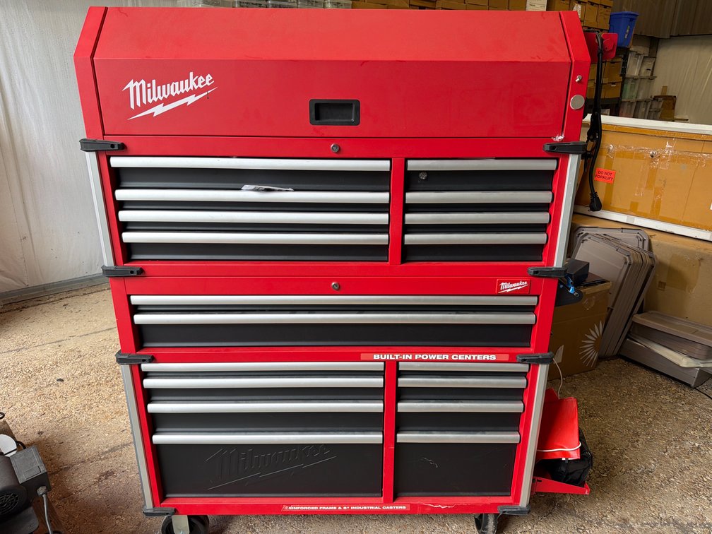 Milwaukee Rolling Chest & MKS Servo Lot