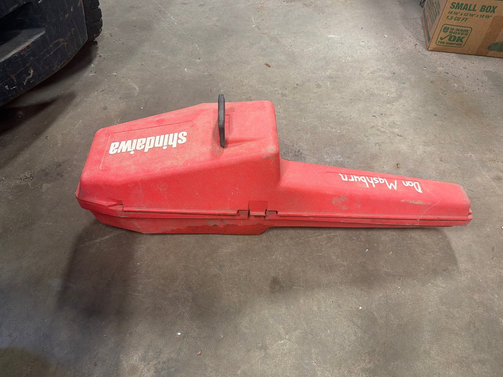 Shindaiwa 488 Chainsaw with Carrying Case
